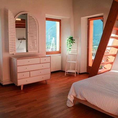 Wisteria House - Holiday Apartment Cadenazzo Экстерьер фото
